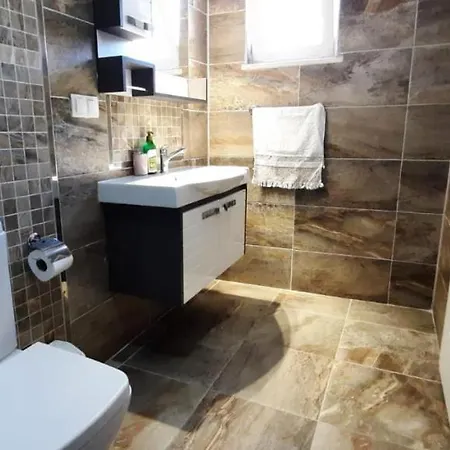 Beautiful 4-bed Beril With Private Pool ヴィラ *